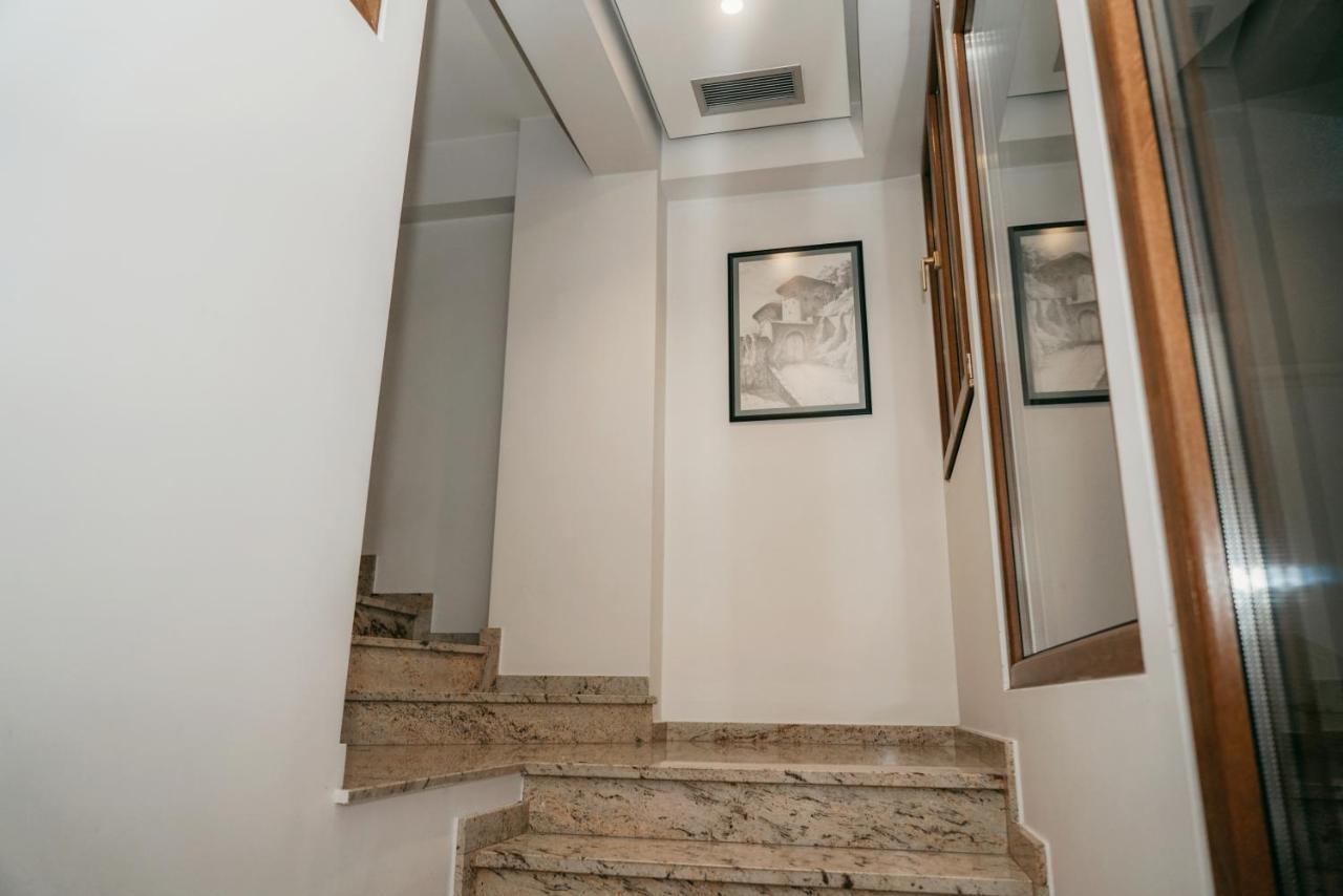 Center Hotel Gjirokaster Ngoại thất bức ảnh