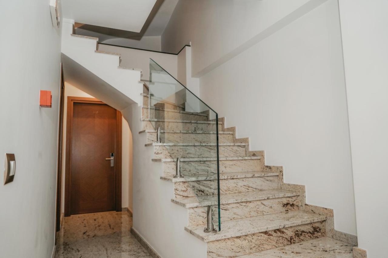 Center Hotel Gjirokaster Ngoại thất bức ảnh