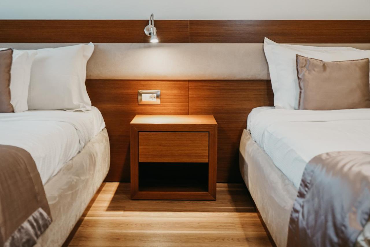 Center Hotel Gjirokaster Ngoại thất bức ảnh