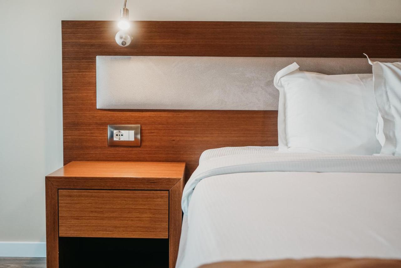 Center Hotel Gjirokaster Ngoại thất bức ảnh